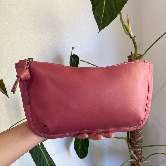 Madewell Handbags - MADEWELL Sydney mauve CLUTCH case